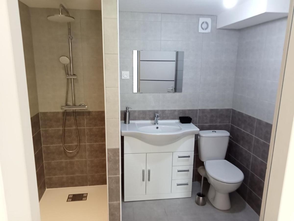 Les Lauriers Roses Apartment ฟองต์วิลเย ภายนอก รูปภาพ